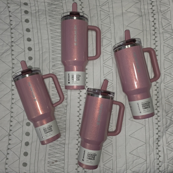 🏷NWT Stanley Holiday Port Shimmer 40oz Quencher ProTour Flip Straw Tumbler - Picture 5 of 7